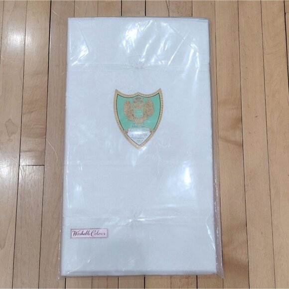 Vintage NOS Two Ply Yarn Warranted Damask Tablecloth Desert Rose 58 X 88 White - Picture 1 of 5